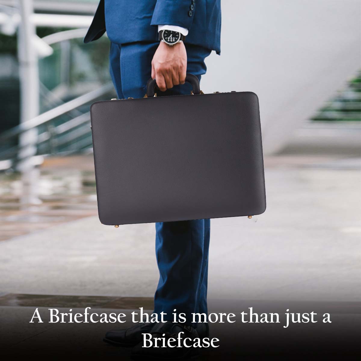 Expandable Leather Briefcase w/ Combo Lock – Hammonds – Hammonds